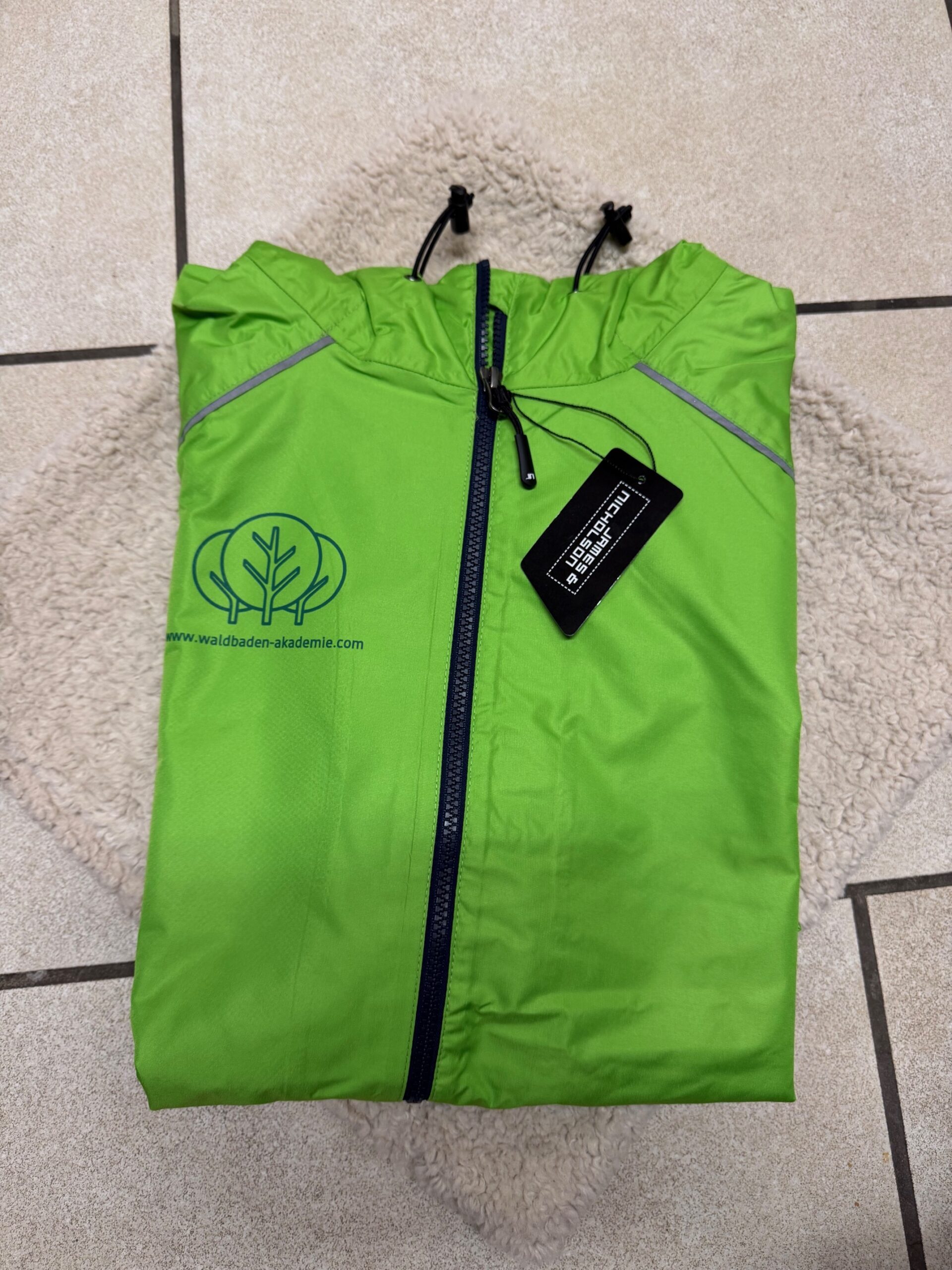 Regenjacke „Batschgrün“ Pfälzer Special Edition für Damen – Bild 2